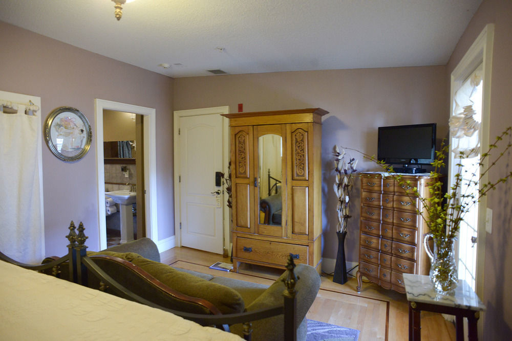 Naomi'S Inn Bed & Breakfast Springfield Extérieur photo