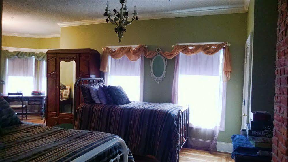Naomi'S Inn Bed & Breakfast Springfield Extérieur photo